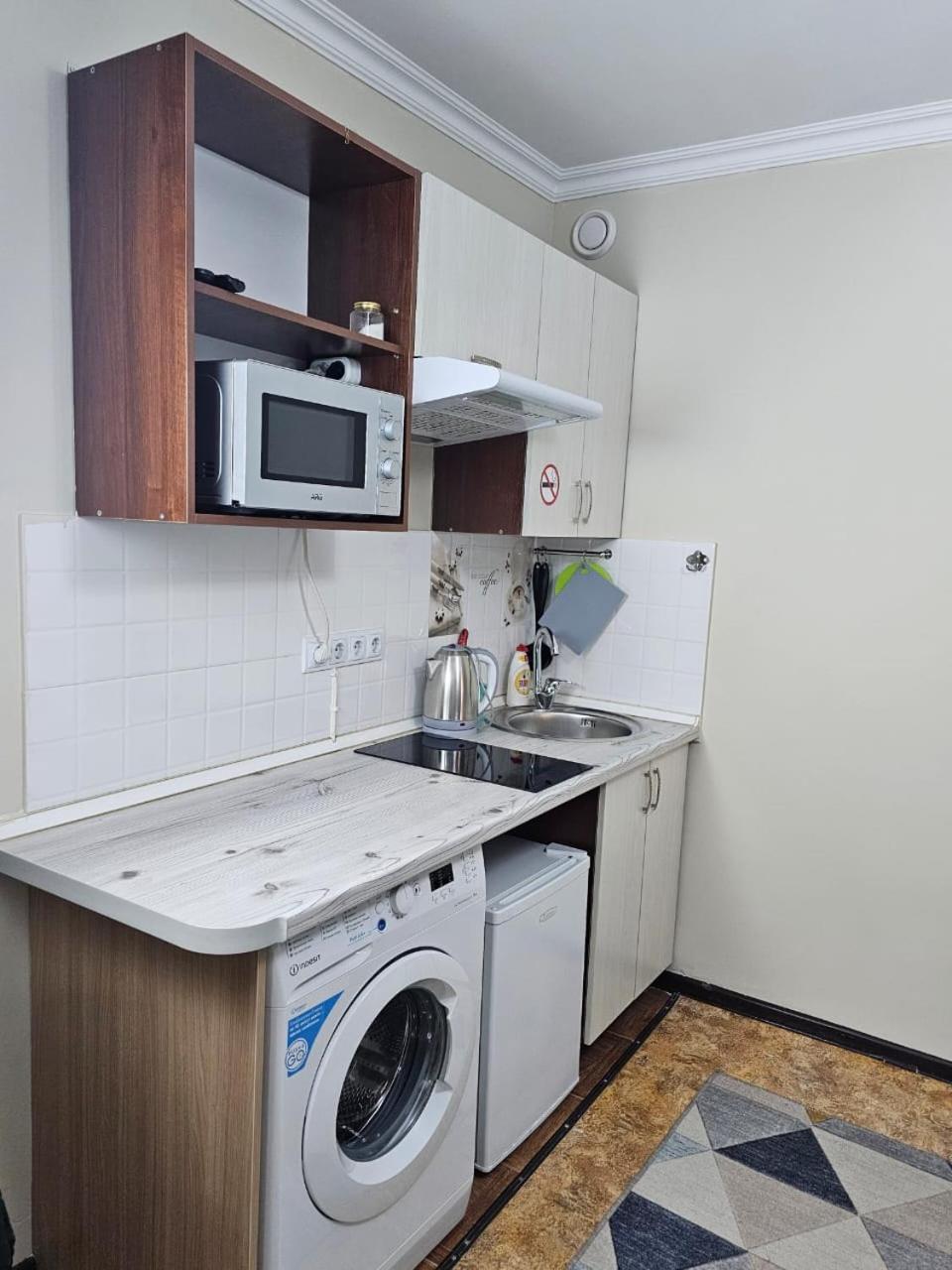 Апартаменты На Улице Клочкова, 128 Almatý Exterior foto